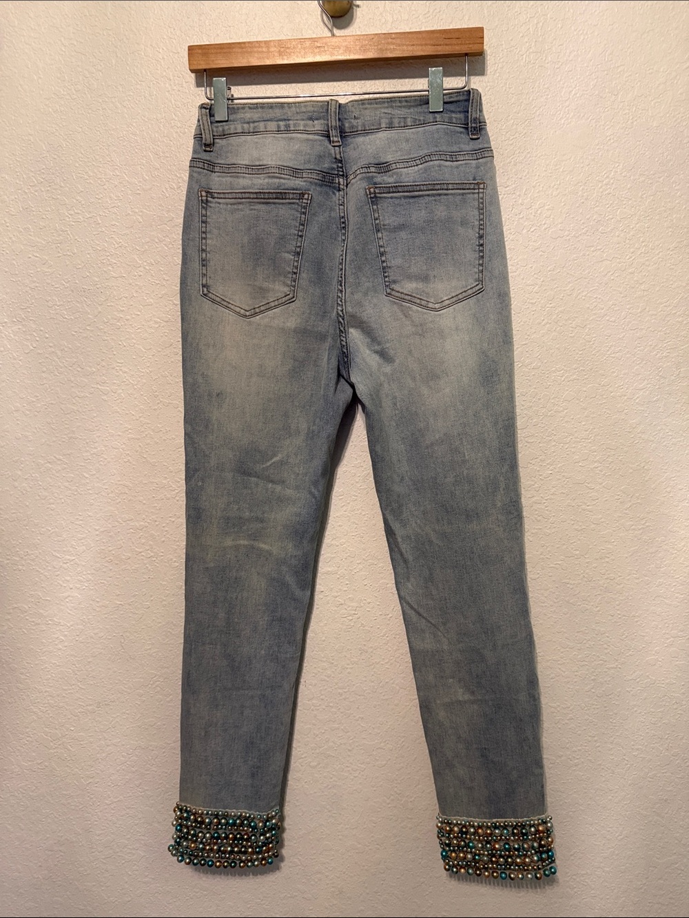 Perfect Boston Proper embellished pearl ankle jeans 8 - Picture 7 of 8